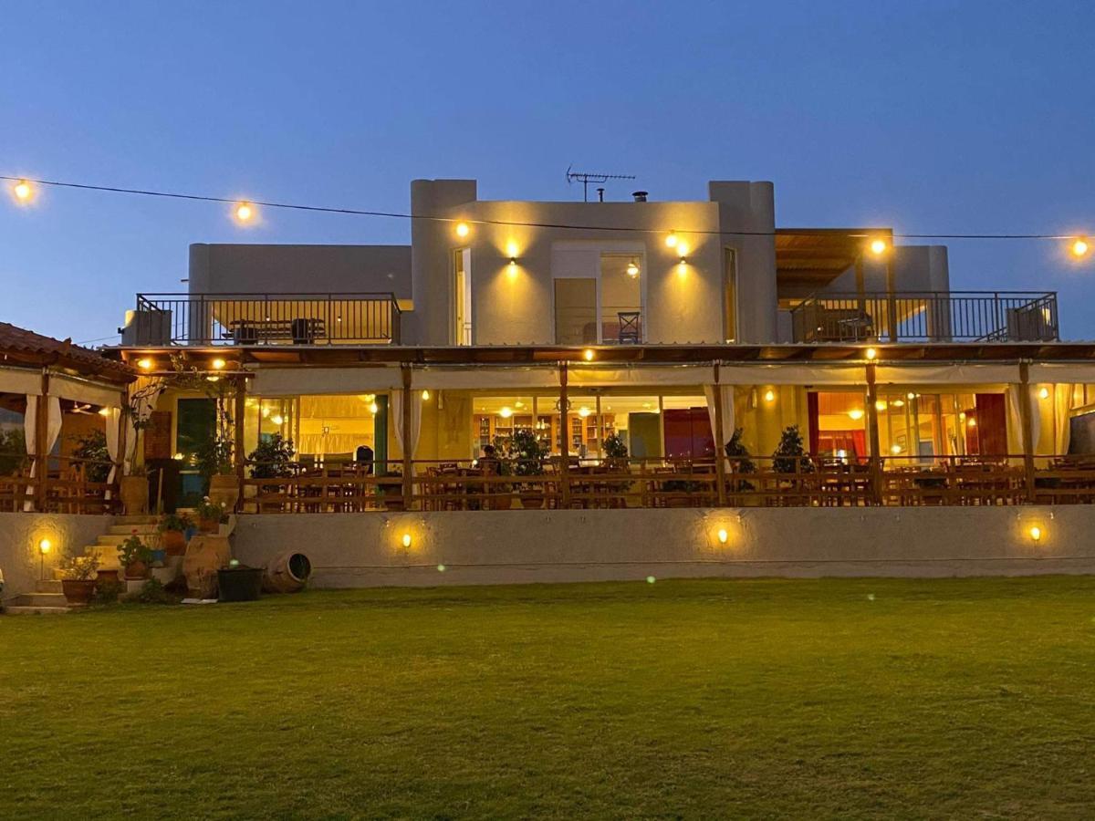 Houmas Apartments Yialos Exterior photo
