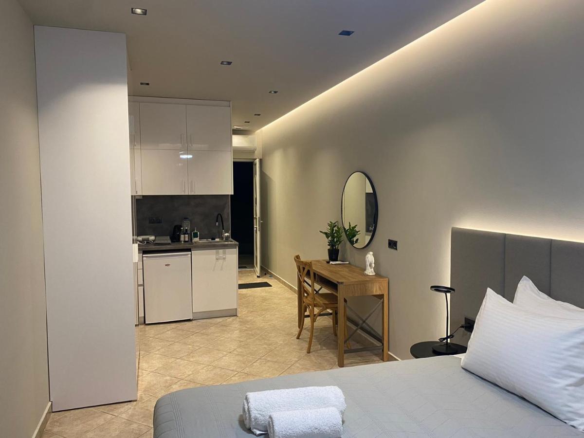 Houmas Apartments Yialos Exterior photo